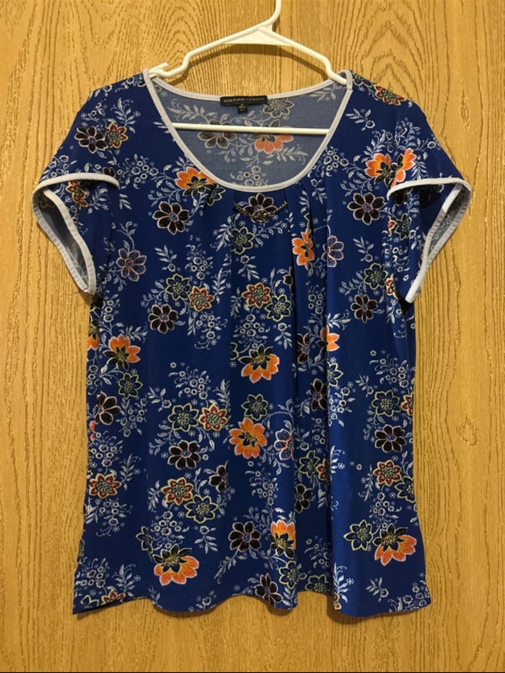 Adrienne Vittadini Blue Floral Short-Sleeve Top